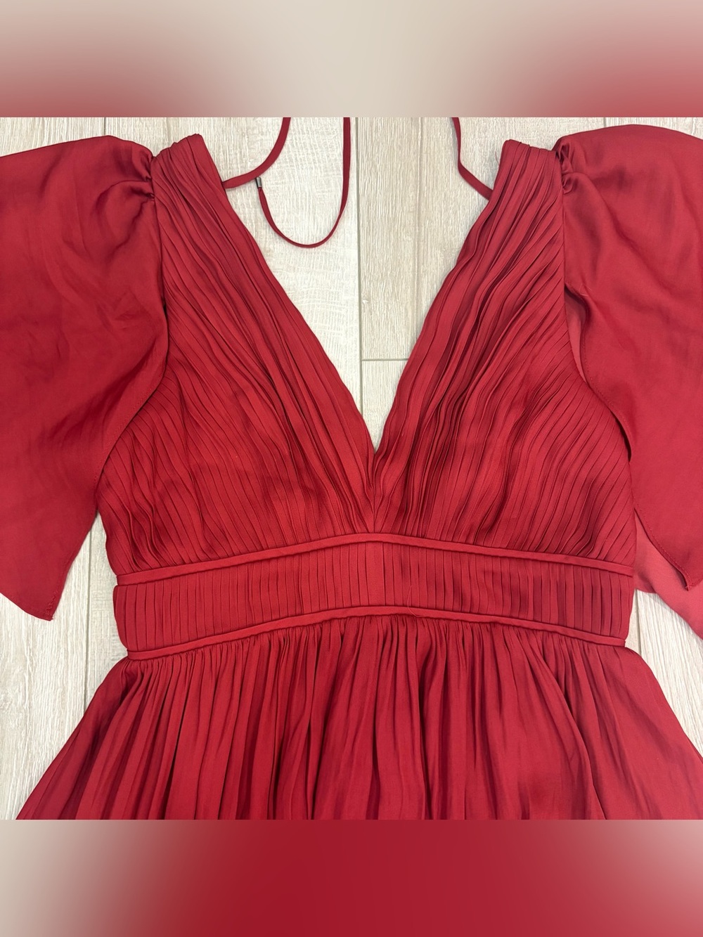Halston Heritage Red Pleated V-Neck Midi Dress - Picture 1 of 7